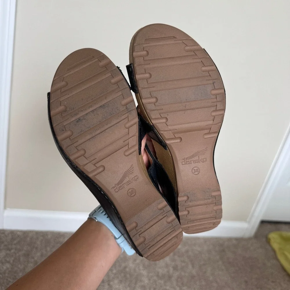 Dansko Women Black Leather Triple Strap Buckle Wedge Slide Sandals Size 38